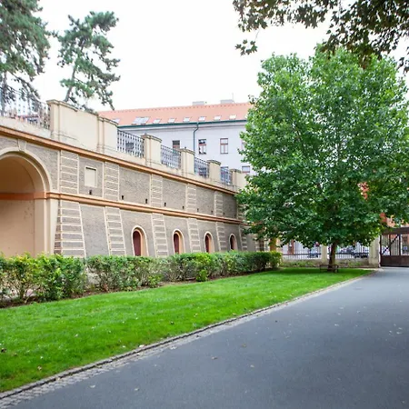 Blueground 10 Renovated Furnished Prg-17 Lägenhet Prag