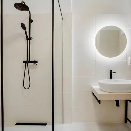 Lägenhet Blueground 10 Renovated Furnished Prg-17 Prag