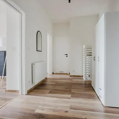 Blueground 10 Renovated Furnished Prg-17 Lägenhet *